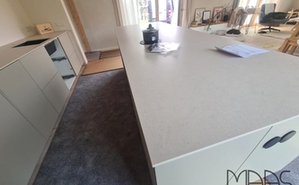 CTX - Basic Keramik Arbeitsplatten und Rückwand Trani Ivory in Heilbad Heiligenstadt montiert