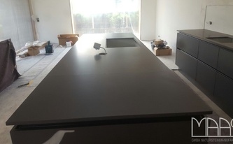 Raue Caesarstone Arbeitsplatten 