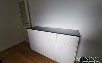 Sideboard mit Granit Arbeitsplatte Impala Scuro