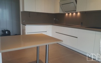 Tischplatte aus dem Caesarstone 2370 Cashmere