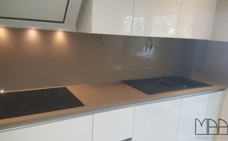 Caesarstone 2370 Cashmere Arbeitsplatte in Köln montiert