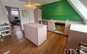 Kücheninsel mit Dekton Arbeitsplatte Danae