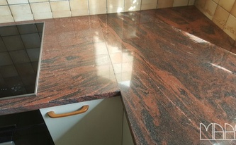 Polierte Arbeitsplatten aus dem Granit Multicolor Guayana