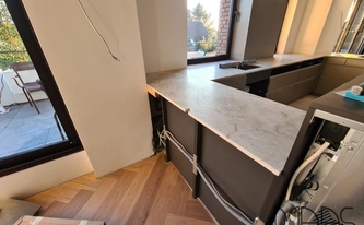 Granit Arbeitsplatten Taj Mahal in Köln montiert