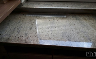 Granit Arbeitsplatten und Fensterbank