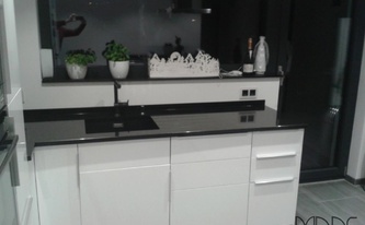 Die Schwarz-Weiß Küche in Köln