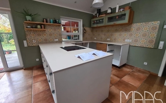 Montage der Dekton Arbeitsplatten Sasea in Köln