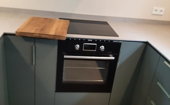 Ceranfeld in der Dekton Arbeitsplatte Kovik