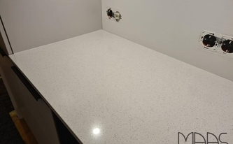 Polierte K2 Quarz Arbeitsplatte Ice White