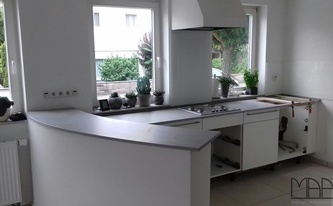 Wohnküche in Köln mit Neolith Arbeitsplatten Beton neolith