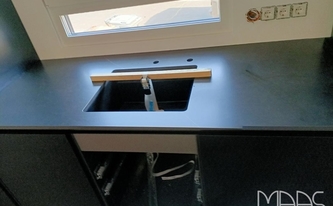 Küchenzeile mit Neolith Arbeitsplatte Calatorao