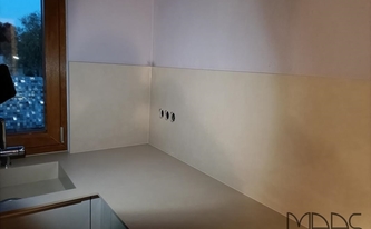 Neolith Rückwände Pietra di Osso in Köln montiert