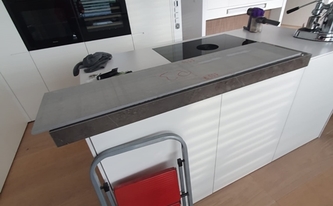 Apavisa Arbeitsplatten Pietra Grey in Köln montiert