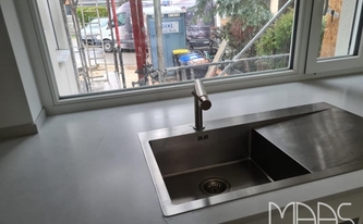 Spüle in der Silestone Arbeitsplatte Nolita