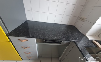 IKEA Küche in Königwinter mit Granit Arbeitsplatten Steel Grey
