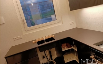 Küche in Korntal-Münchingen mit Neolith Arbeitsplatten Nero