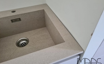 Porcelanosa Arbeitsplatte Aged Clay mit Unterbauspüle