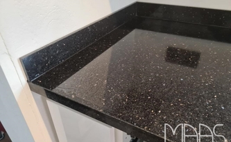 Granit Arbeitsplatte Star Gate in 3 cm