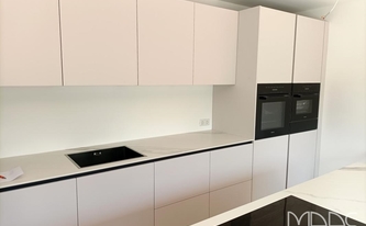 Montage der Dekton Arbeitsplatten Opera in Meerbusch