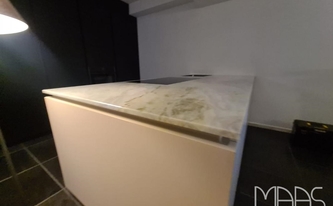 Granit Arbeitsplatte Moon River in Mendig montiert