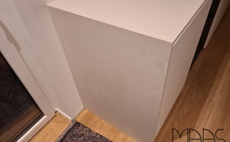 Caesarstone Arbeitsplatten und Seitenwangen 4011 Coldburst Concrete auf Gehrung verklebt