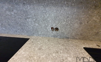 Infinity Rückwand Milan Stone mit zwei Steckdosenbohrungen