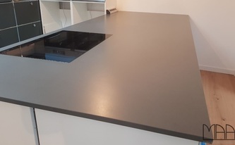 Suede Oberflächen der Silestone Cemento Spa Arbeitsplatten