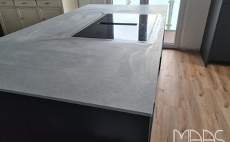 Matte Oberfläche der Infinity Arbeitsplatte Concrete Grey