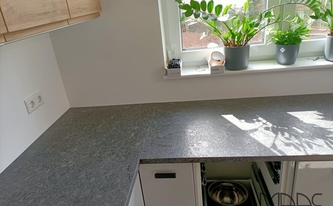 Granit Arbeitsplatten Steel Grey in 3 cm Stärke