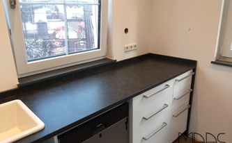 Granit Arbeitsplatten und Wischleisten Alexander Black