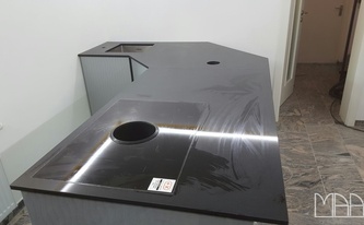 Schwarze Arbeitsplatte - Caesarstone 3100 Jet Black