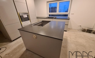 Montage der Silestone Arbeitsplatten Marengo in Köln