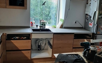 Dekton Arbeitsplatten und Wischleisten Keon in Schwerin montiert