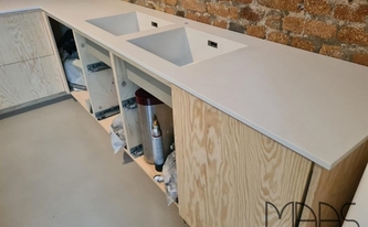 Spülbecken in der Diresco Arbeitsplatte AU200 Beach White