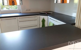 Caesarstone Arbeitsplatten 4120 Raven in Seefeld bei Starnberg montiert