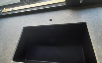 Spüle in der Dekton Arbeitsplatte VK03 Grigio