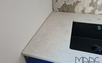 2 cm dicke Dekton Arbeitsplatte VK01 Nebbia