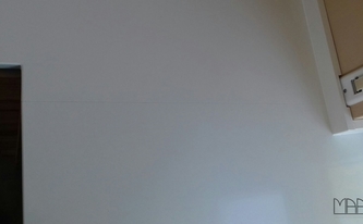 Silestone Classic White mit polierter Oberfläche und 2,0 cm
