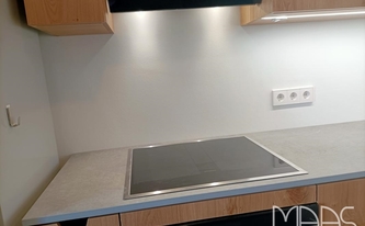 Dekton Arbeitsplatte Soke mit Kochfeld