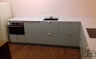 L-förmige IKEA Küche mit Silestone Arbeitsplatten Eternal Statuario