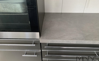 Level Keramik Arbeitsplatte Slate Grey auf Gehrung