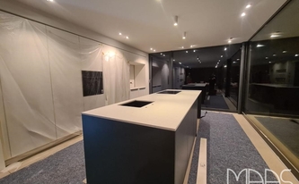 Montage in Wismar der Caesarstone Arbeitsplatten 4601 Frozen Terra