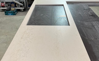 Produktion der Dekton Arbeitsplatten Danae