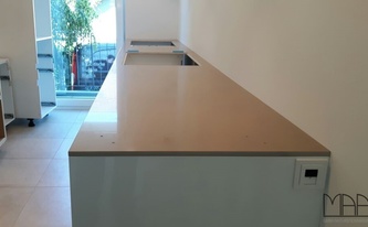 Caesarstone Arbeitsplatten 2350 Latte in Wuppertal montiert