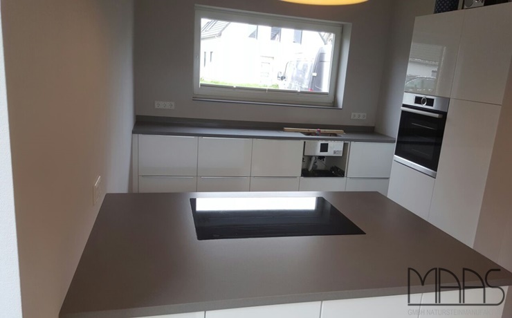 Aachen IKEA Küche mit Gris Expo Silestone Arbeitsplatten