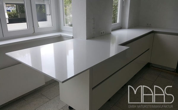 Aufmaß, Lieferung und Montage - Aschaffenburg Pure White Caesarstone Arbeitsplatten