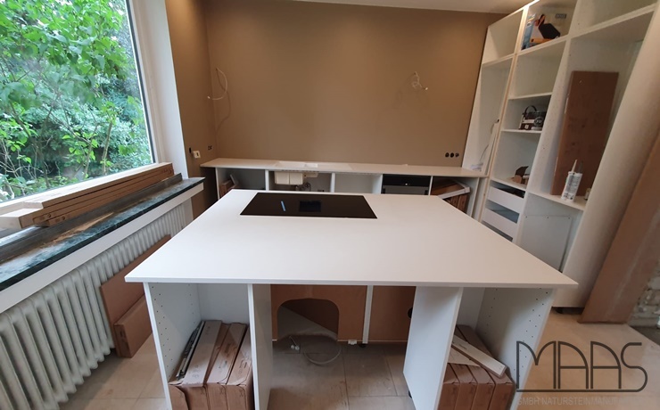 Bergisch Gladbach IKEA Küche mit 4001 Fresh Concrete Caesarstone Arbeitsplatten und Rückwand