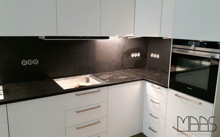 Aufmaß, Lieferung und Montage - Berlin IKEA Küche mit Doradus Silestone Arbeitsplatten