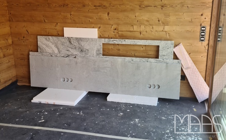 Bitburg Viscont White Granit Arbeitsplatten, Rückwand und Waschtisch