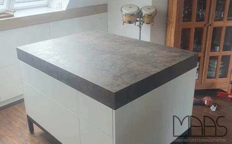 Brühl Iron Corten Neolith Arbeitsplatte